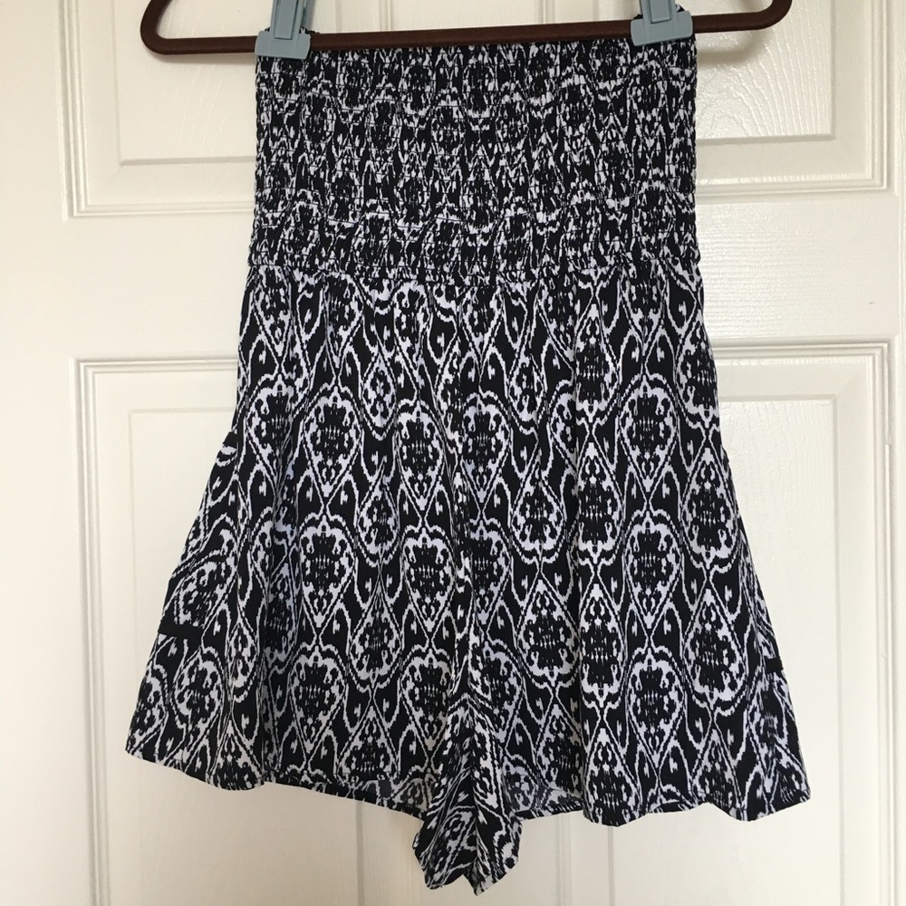 Strapless romper - Picture 2 of 3